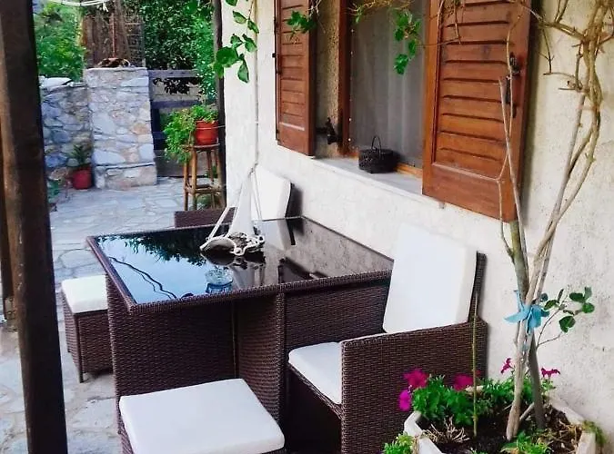 Skiathos Riviera Apartment Punta